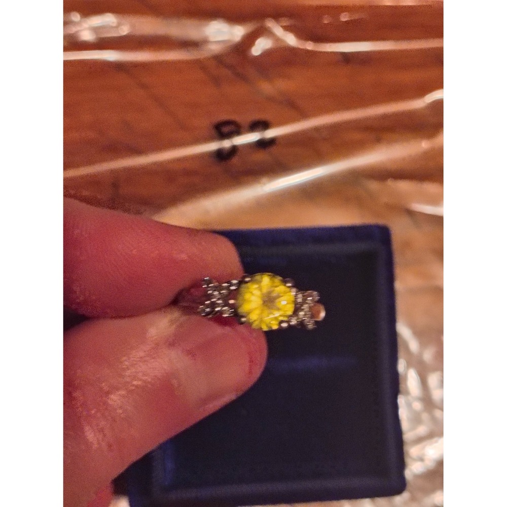 925 Sterling Silver Yellow Stone Criss Cross Accent Cocktail Ring Size 9 Womens